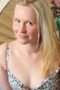 DreamyBlush95 from Ontario,Canada