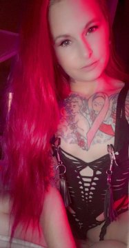 Kelly82 from Ontario,Canada