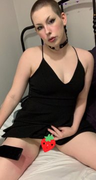 SubDoll92 from Manitoba,Canada