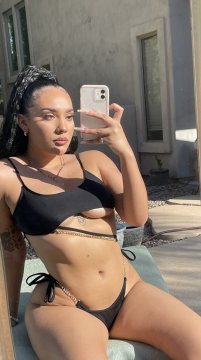 Tara95 from Ontario,Canada